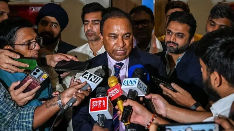 BCCI Shakes Setup, Does This For The 1st Time In History के साथ महिला क्रिकेट का नया युग