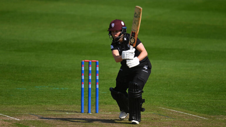 Learoyd, Luff make light work of depleted Warwickshire